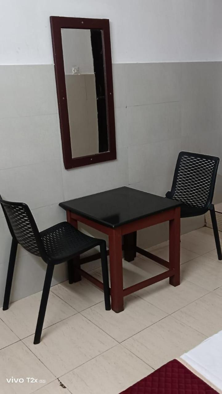 מלון קוז'יקודה Midtown Residency מראה חיצוני תמונה
